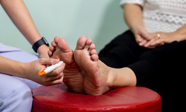 DIABETIC NEUROPATHY OF FEET